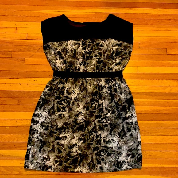 Grey and black satin dress - Picture 2 of 3